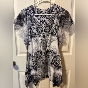 Black and White Printed Tunic